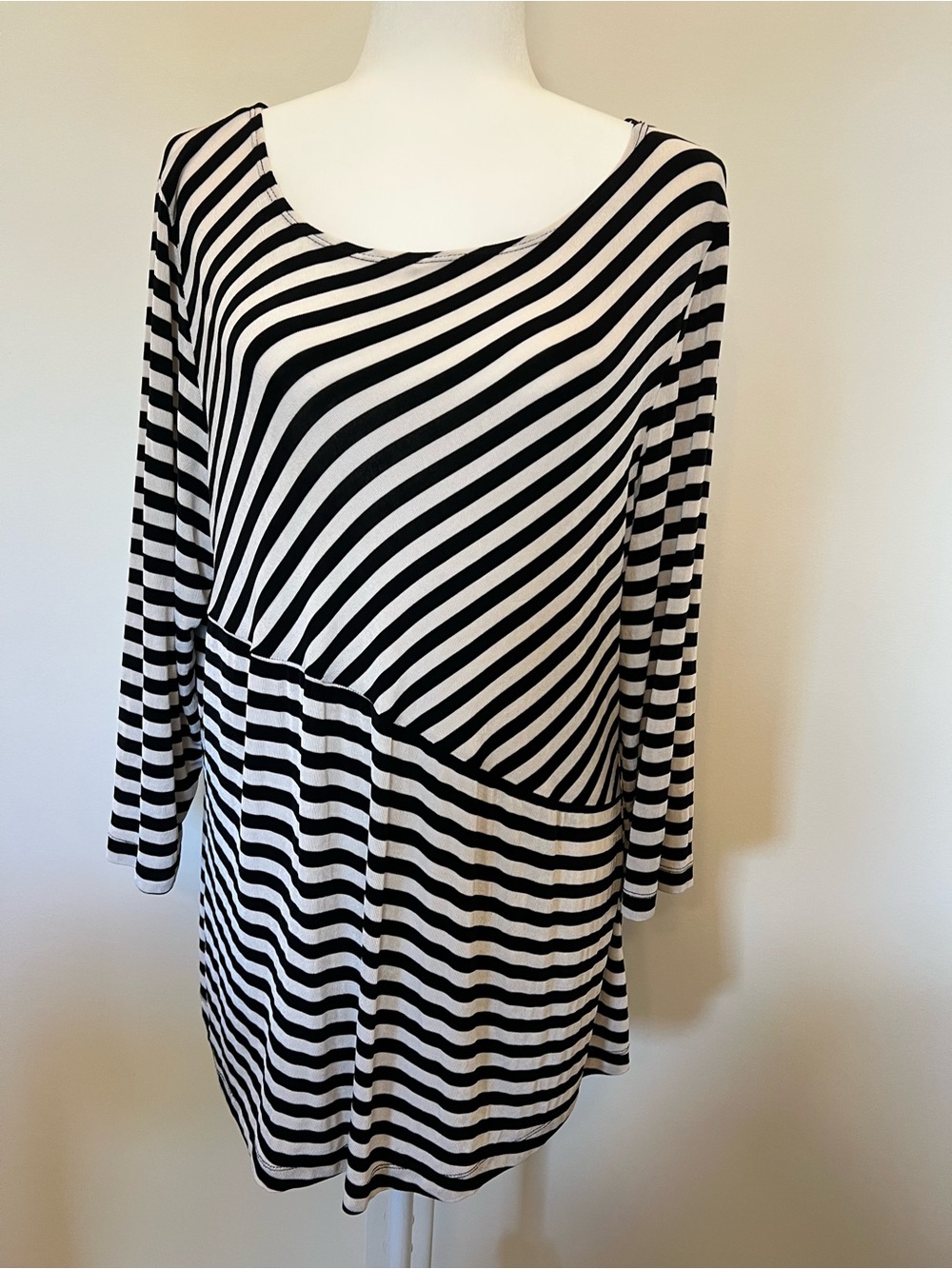 Chico's Black and White Diagonal-Striped Long Sleeve Tunic